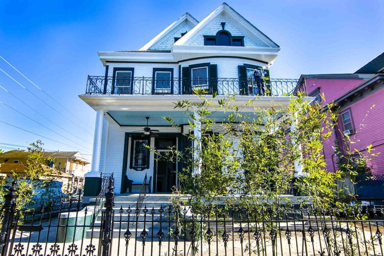 Claiborne Historic Guest House-economy Rear Unit Holiday home *